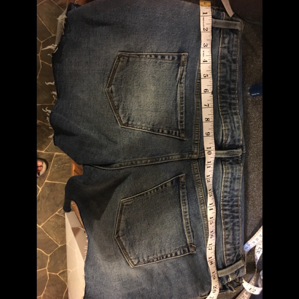 Shortalls Isabel Maternity by Ingrid Isabel  6/28 - Picture 9 of 10